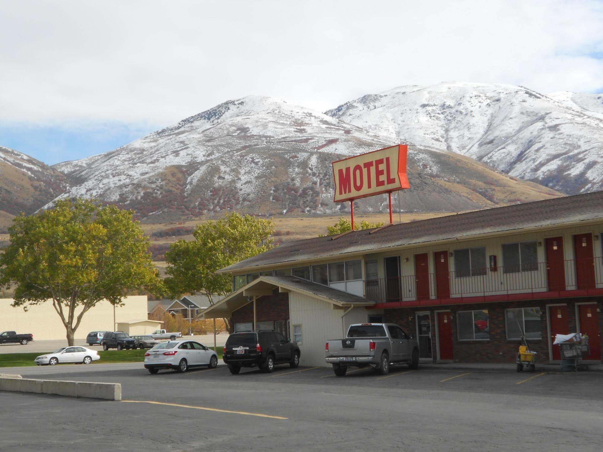 Galaxie Motel Brigham City Buitenkant foto